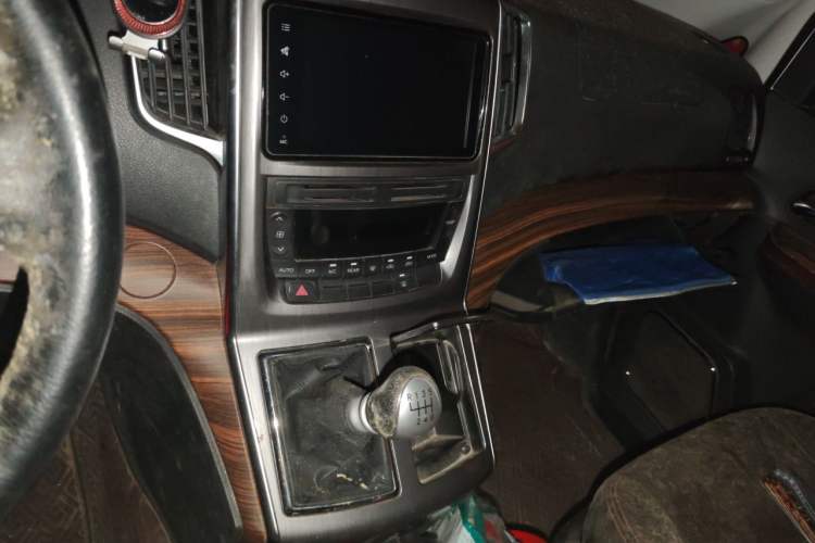 Used FORTHING CM7 2018 2.0T Manual Luxury Version Audio And AC Panel