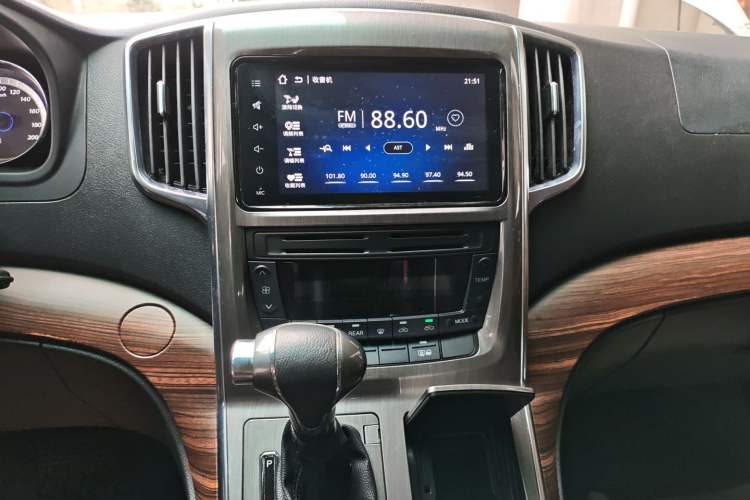 Used FORTHING CM7 2018 Classic Edition 2.0T Automatic Luxury Model Audio And AC Panel