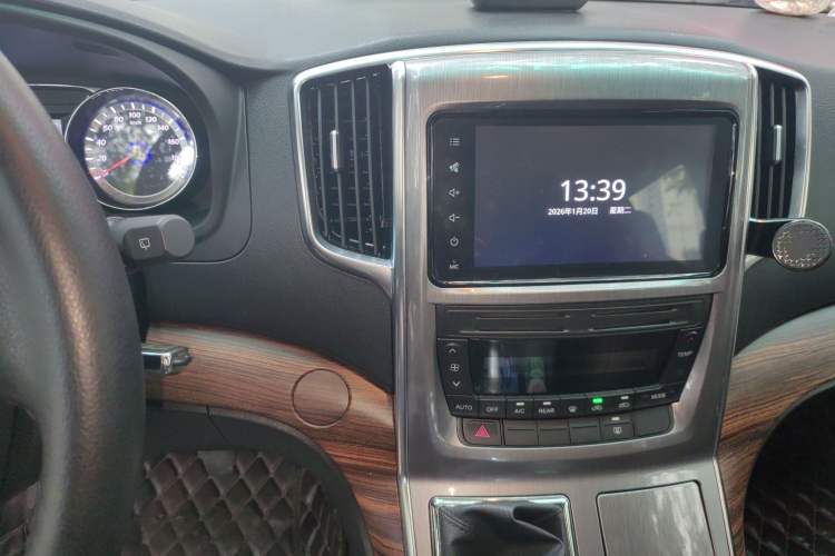 Used FORTHING CM7 2018 2.0T Manual Luxury Version Audio And AC Panel