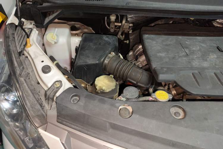 Used FORTHING CM7 2018 2.0T Manual Luxury Version Engine Bay Right