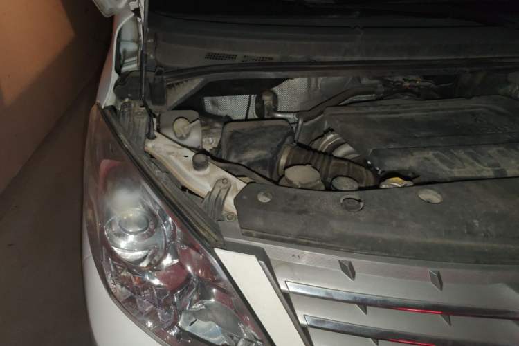 Used FORTHING CM7 2018 2.0T Manual Luxury Version Engine Bay Right