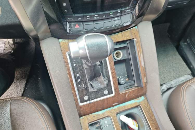 Used FORTHING CM7 2018 Revised Version 2.0T Automatic Luxury Edition Gear Lever