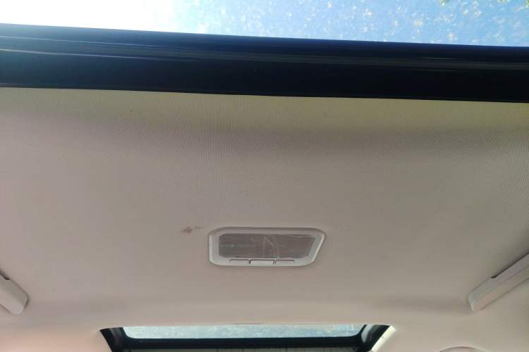 Used FORTHING CM7 2018 Revised Version 2.0T Automatic Luxury Edition Headliner