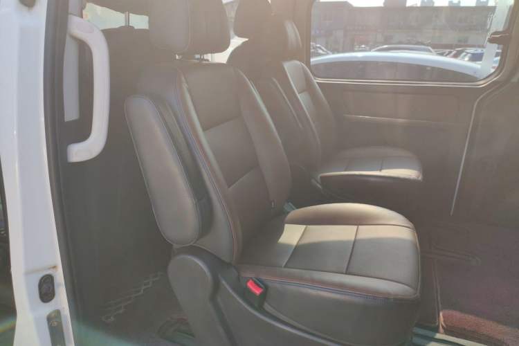 Used FORTHING CM7 2018 2.0T Manual Luxury Version Left Rear Seat