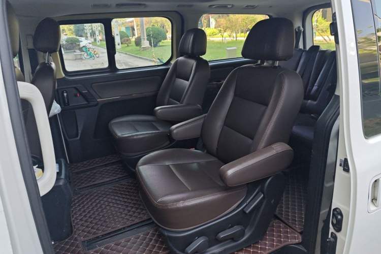 Used FORTHING CM7 2018 Classic Edition 2.0T Automatic Luxury Model Left Rear Seat