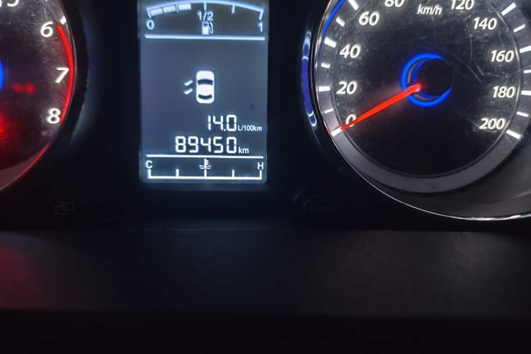 Used FORTHING CM7 2018 2.0T Manual Luxury Version Odometer Close Up