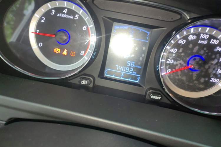 Used FORTHING CM7 2018 2.0T Manual Luxury Version Odometer Close Up