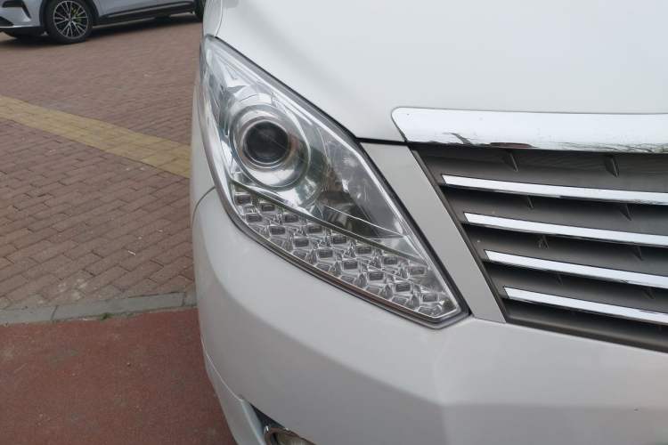 Used FORTHING CM7 2018 Classic Edition 2.0T Automatic Luxury Model Right Front Headlight