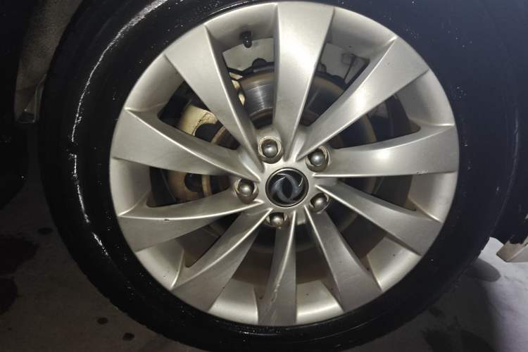 Used FORTHING CM7 2018 2.0T Automatic Luxury Version Right Front Wheel Hub