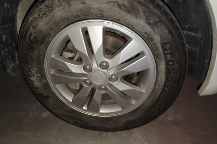 Used FORTHING CM7 2018 2.0T Manual Luxury Version Right Front Wheel Hub