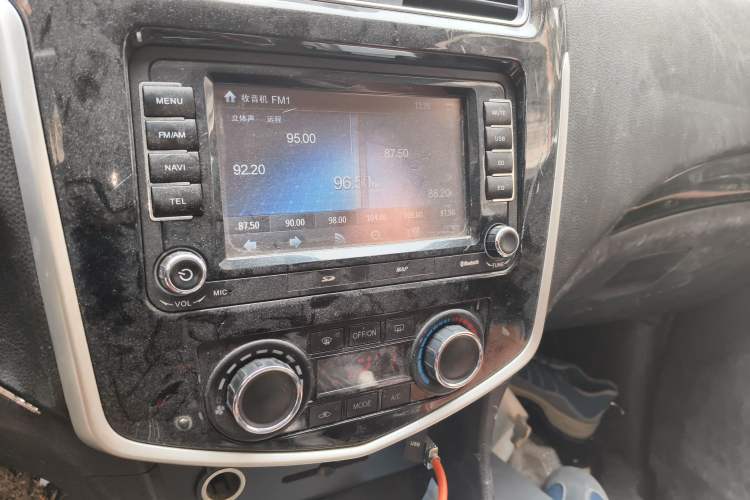 Used FORTHING F600 2016 F600 1.5T Luxury Edition Audio And AC Panel