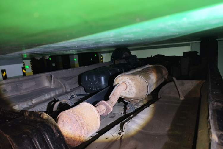 Used FORTHING F600 2016 F600L 2.0L Luxury Model Chassis Front Right