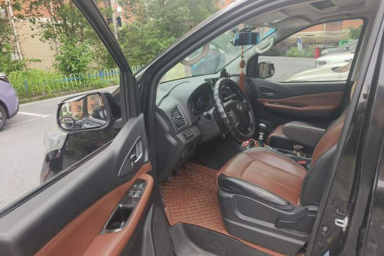 Used FORTHING F600 2016 F600L 1.5T Luxury Model Driver Seat