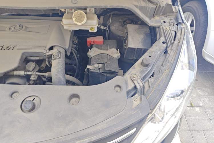 Used FORTHING F600 2016 F600L 1.5T Luxury Model Engine Bay Left