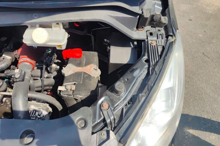 Used FORTHING F600 2016 F600 1.5T Luxury Edition Engine Bay Left