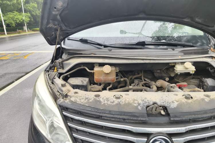 Used FORTHING F600 2016 F600L 1.5T Luxury Model Engine Bay Right
