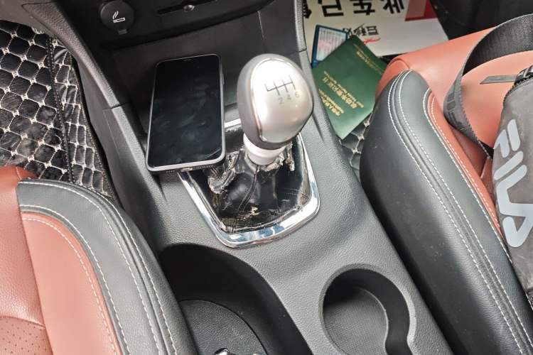 Used FORTHING F600 2016 F600L 1.5T Luxury Model Gear Lever