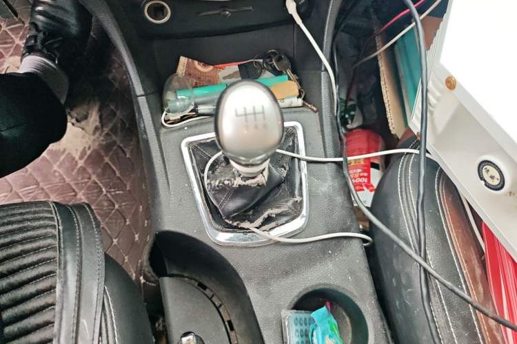Used FORTHING F600 2016 F600L 2.0L Luxury Model Gear Lever
