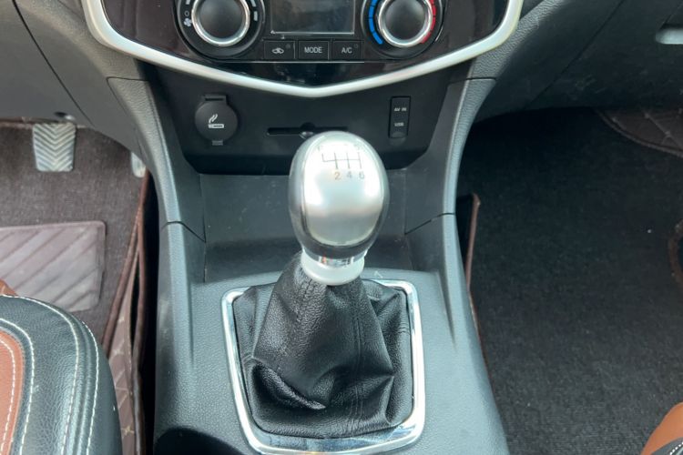Used FORTHING F600 2016 F600L 1.5T Luxury Model Gear Lever