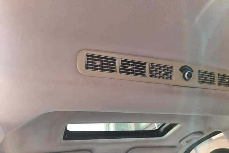 Used FORTHING F600 2016 F600L 1.5T Luxury Model Headliner