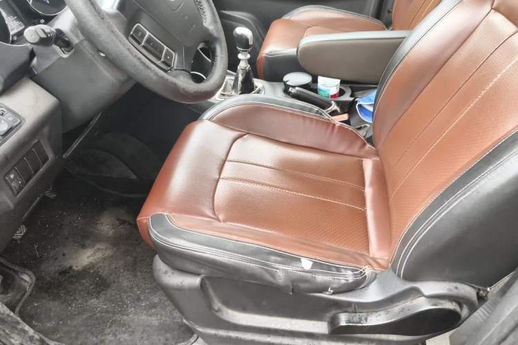Used FORTHING F600 2016 F600L 1.5T Luxury Model Left Front Seat