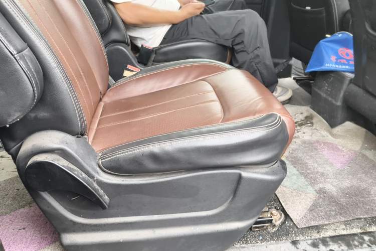 Used FORTHING F600 2016 F600L 1.5T Luxury Model Left Rear Seat