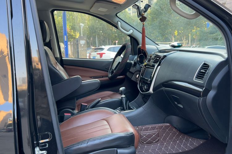 Used FORTHING F600 2016 F600L 1.5T Luxury Model Right Front Seat