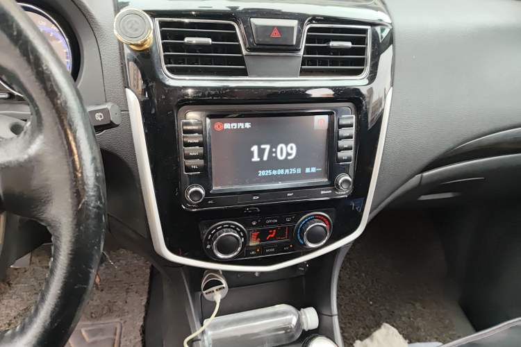 Used FORTHING F600 2016 F600L 2.0L Deluxe Model Audio And AC Panel
