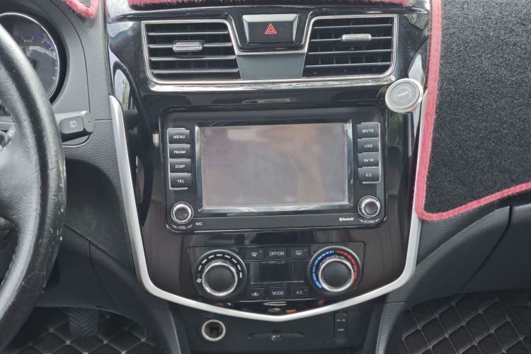 Used FORTHING F600 2016 F600L 1.5T Luxury Model Audio And AC Panel