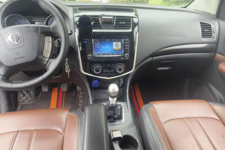 Used FORTHING F600 2016 F600L 1.5T Luxury Model Audio And AC Panel