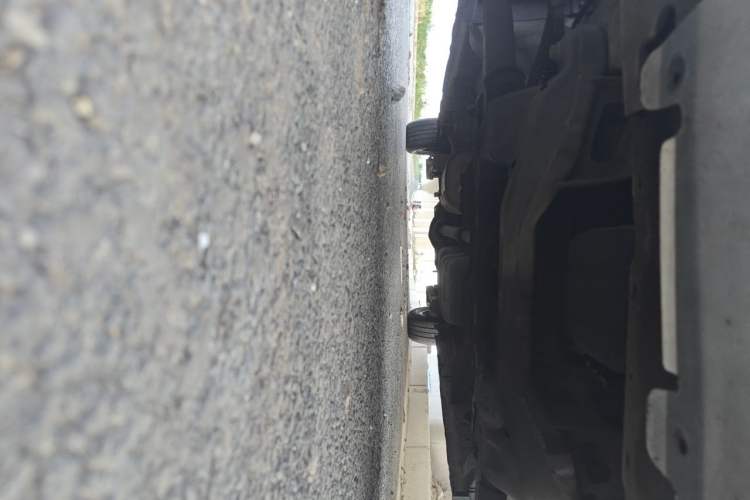 Used FORTHING F600 2016 F600L 1.5T Luxury Model Chassis Front