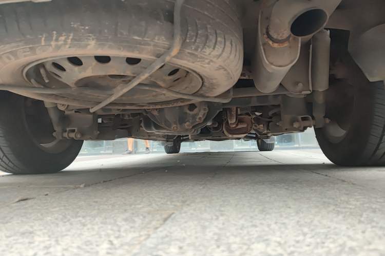 Used FORTHING F600 2016 F600L 2.0L Deluxe Model Chassis Rear