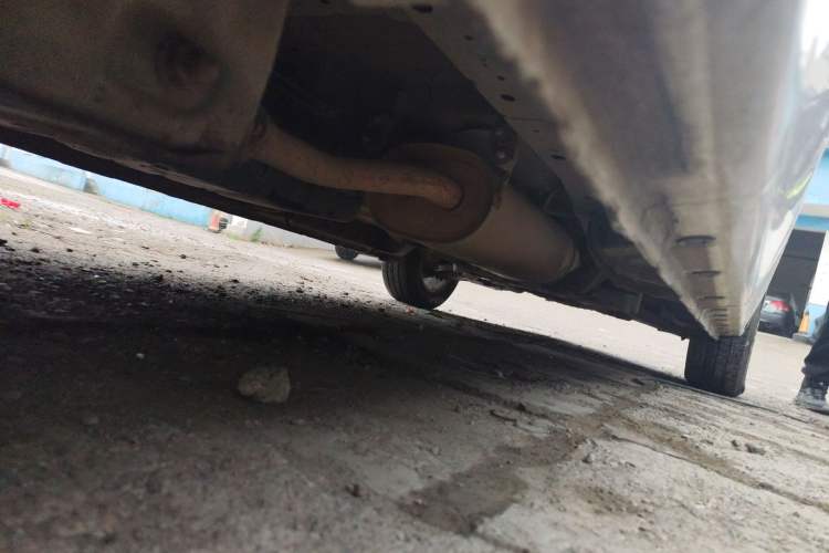 Used FORTHING F600 2016 F600L 1.5T Luxury Model Chassis Rear Right