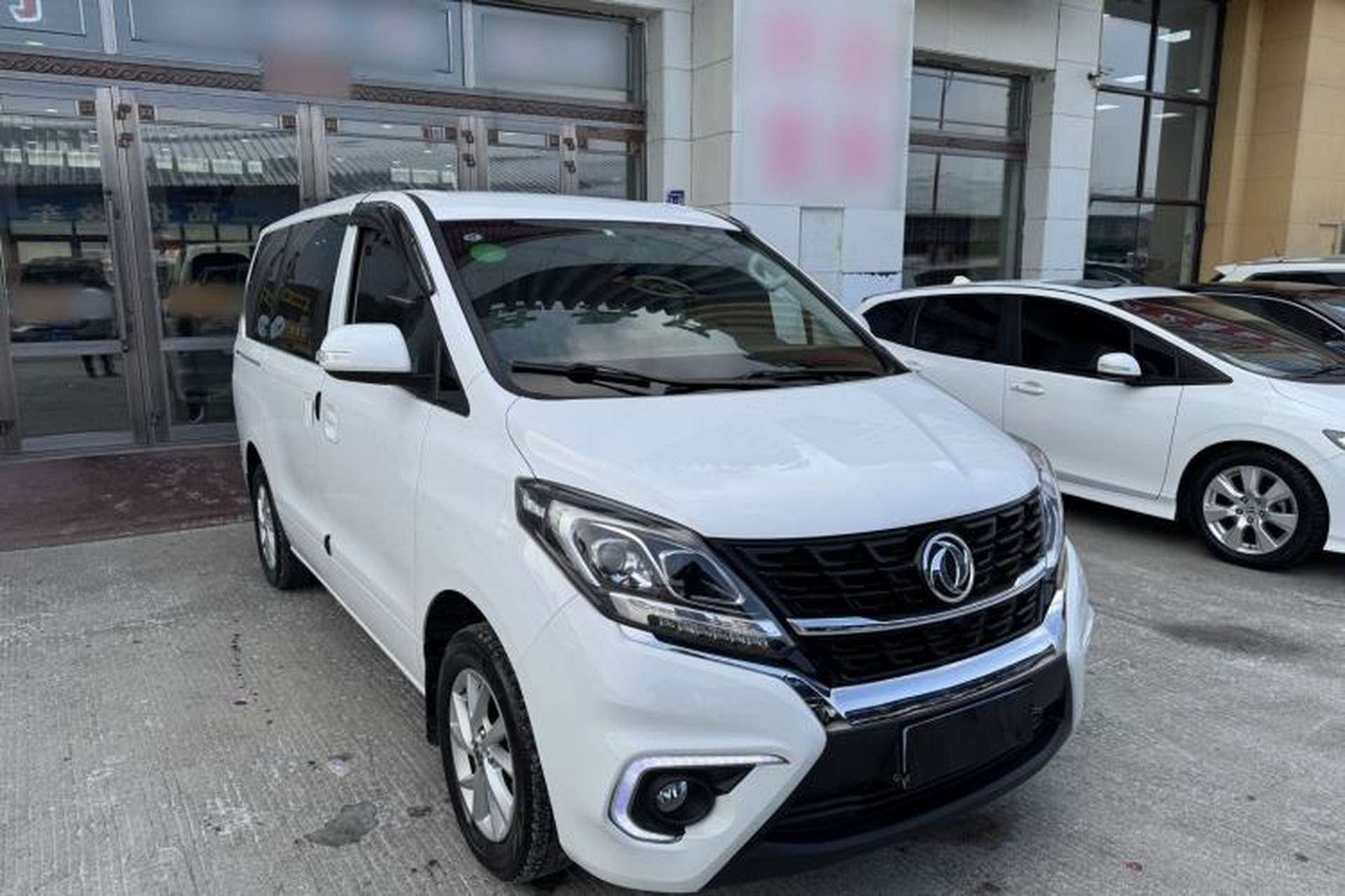 Used FORTHING F600 2016 F600 1.5T Luxury Model Exterior 2