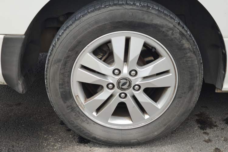 Used FORTHING F600 2016 F600L 1.5T Luxury Model Exterior 8