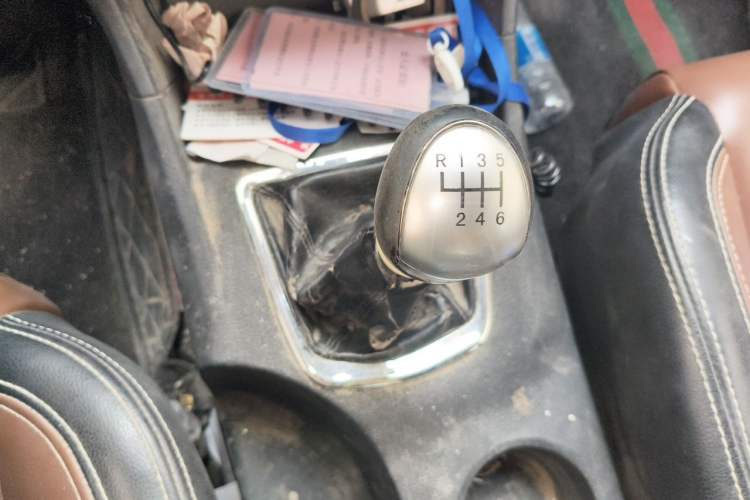 Used FORTHING F600 2016 F600L 1.5T Luxury Model Gear Lever