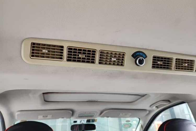 Used FORTHING F600 2016 F600L 2.0L Deluxe Model Headliner