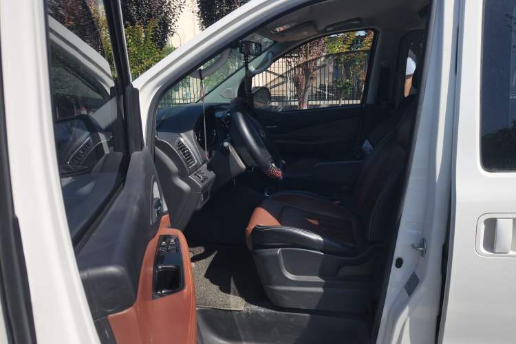 Used FORTHING F600 2016 F600L 1.5T Luxury Model Left Front Seat