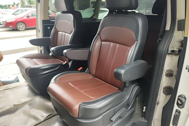 Used FORTHING F600 2016 F600L 2.0L Deluxe Model Left Rear Seat
