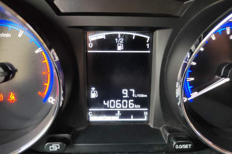 Used FORTHING F600 2016 F600 1.5T Luxury Edition Odometer Close Up