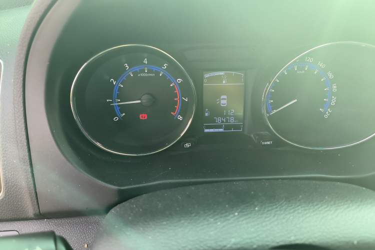 Used FORTHING F600 2016 F600L 1.5T Luxury Model Odometer Close Up
