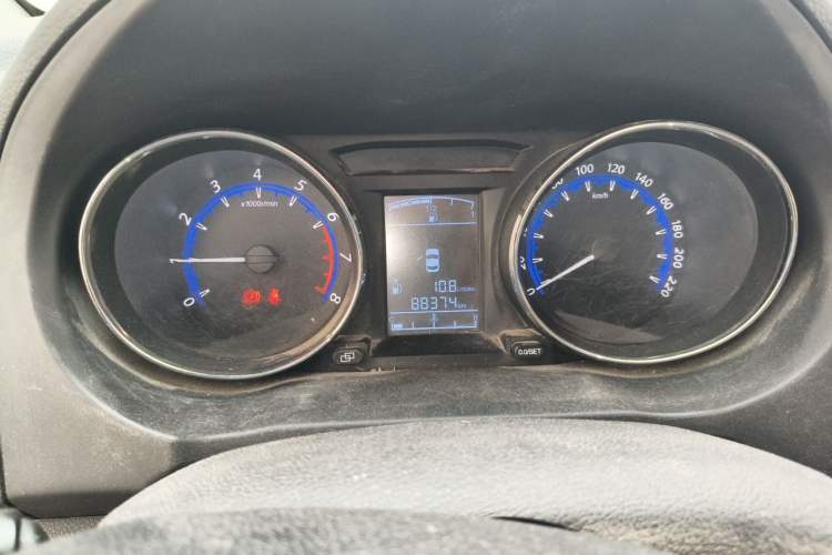 Used FORTHING F600 2016 F600L 1.5T Luxury Model Odometer Close Up