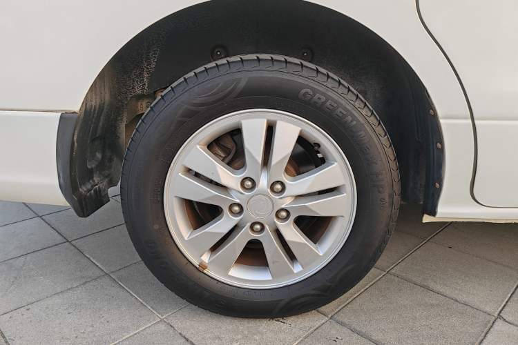 Used FORTHING F600 2016 F600 1.5T Luxury Edition Right Rear Wheel Hub