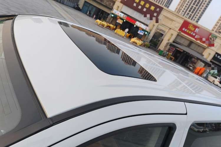 Used FORTHING F600 2016 F600 1.5T Luxury Edition Roof