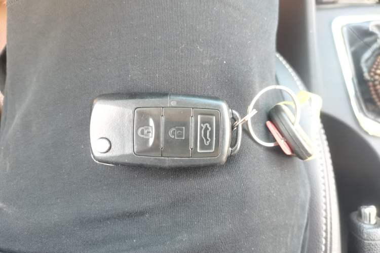 Used FORTHING F600 2016 F600L 1.5T Luxury Model Vehicle Key