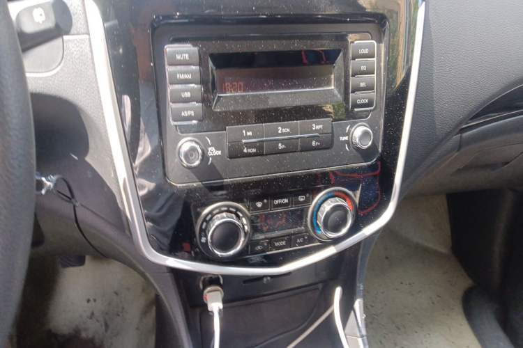 Used FORTHING F600 2018 F600L 2.0L Comfort Model Audio And AC Panel