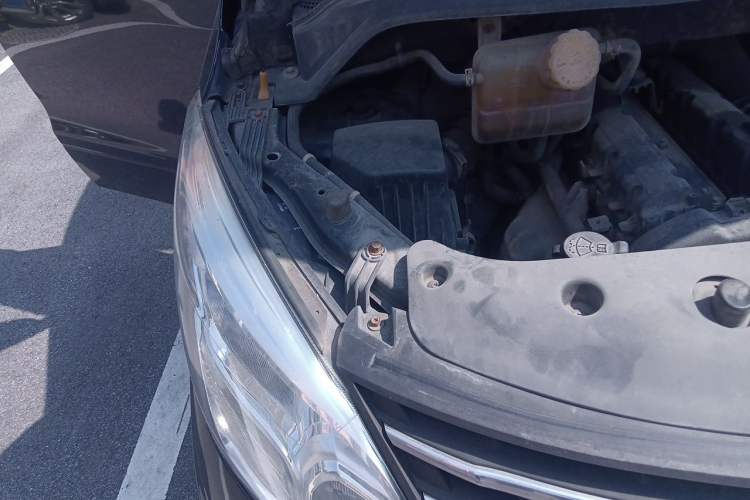 Used FORTHING F600 2018 F600L 2.0L Comfort Model Engine Bay Right