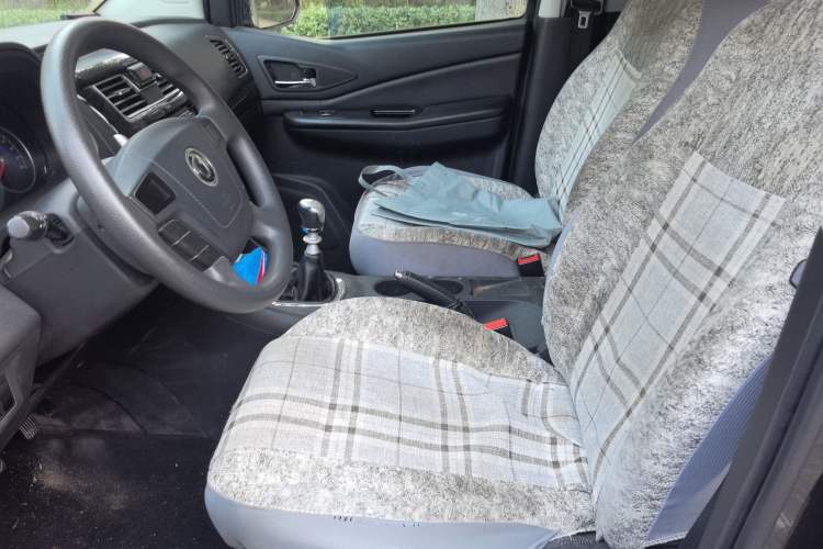 Used FORTHING F600 2018 F600L 2.0L Comfort Model Left Front Seat