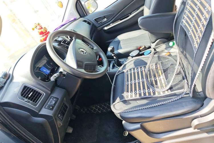 Used FORTHING F600 2018 F600L 2.0L Comfort Model Left Front Seat