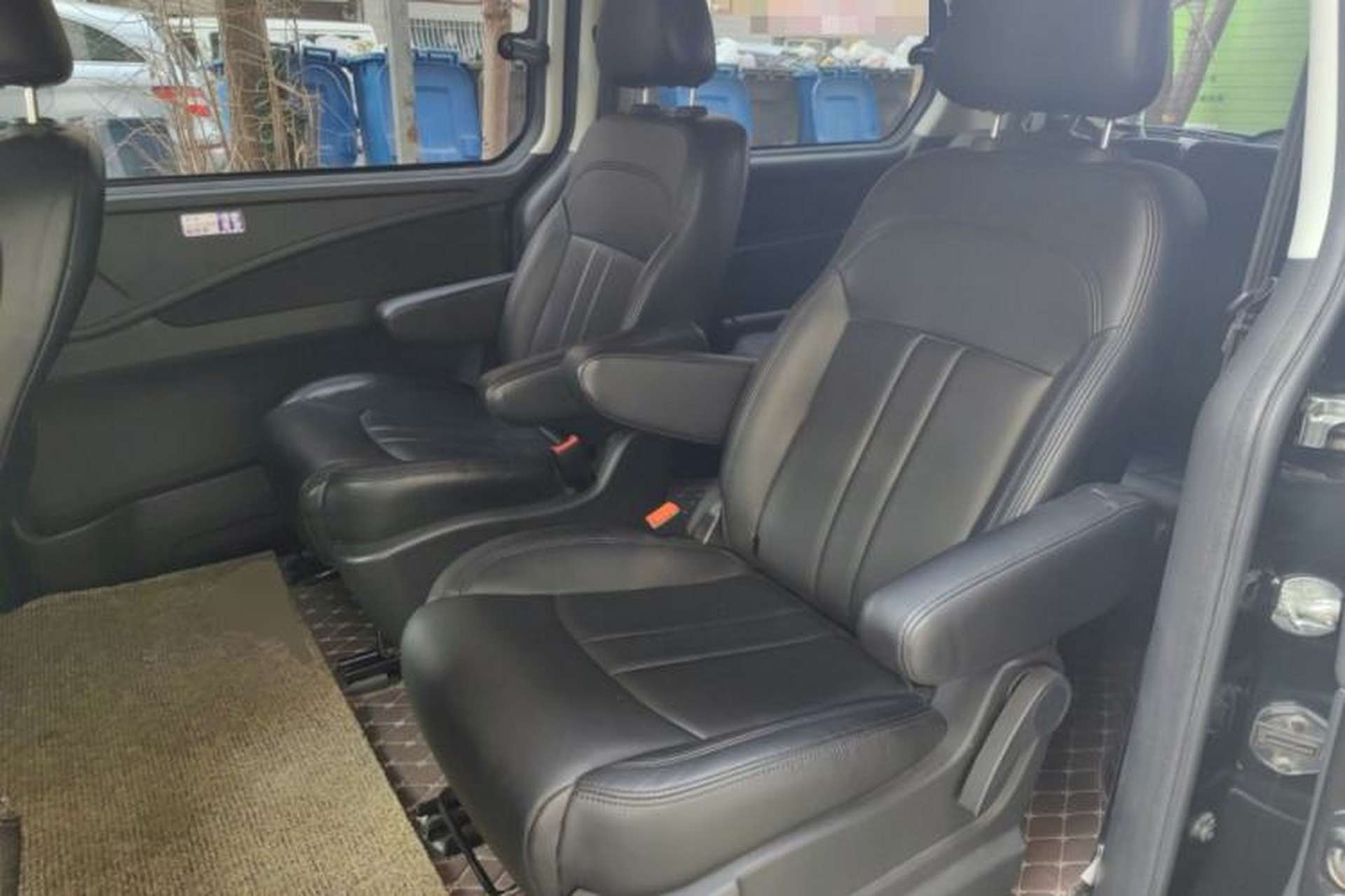 Used FORTHING F600 2018 F600L 2.0L Comfort Model Left Rear Seat